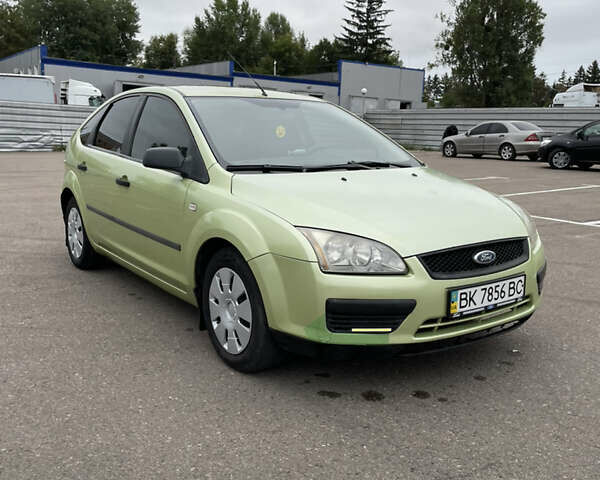Зелений Форд Фокус, об'ємом двигуна 1.6 л та пробігом 242 тис. км за 3399 $, фото 1 на Automoto.ua