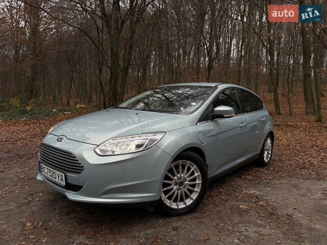 Зеленый Форд Фокус, объемом двигателя 0 л и пробегом 113 тыс. км за 8000 $, фото 1 на Automoto.ua