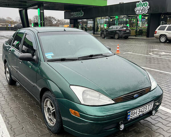 Зеленый Форд Фокус, объемом двигателя 2 л и пробегом 350 тыс. км за 2800 $, фото 1 на Automoto.ua