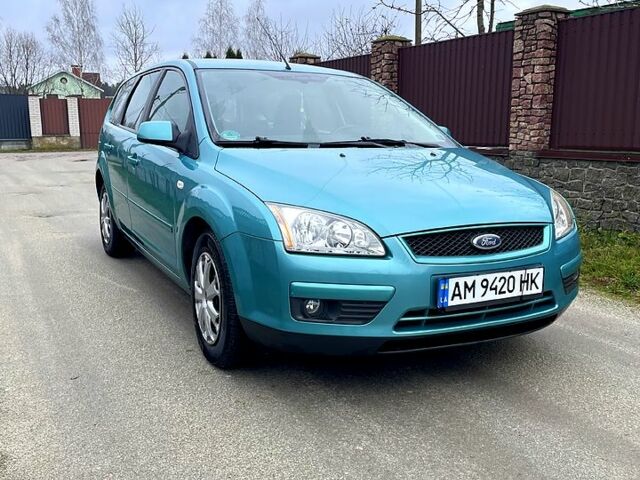 Зеленый Форд Фокус, объемом двигателя 1.4 л и пробегом 113 тыс. км за 4500 $, фото 1 на Automoto.ua