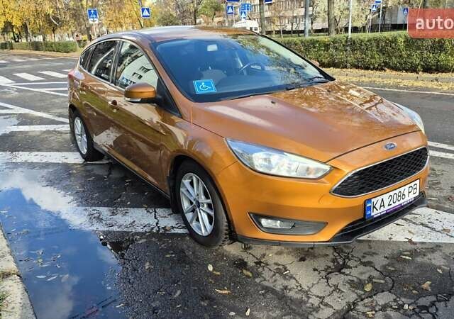 Оранжевый Форд Фокус, объемом двигателя 1 л и пробегом 161 тыс. км за 8500 $, фото 1 на Automoto.ua