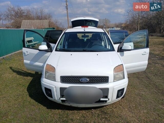 Белый Форд Фьюжн, объемом двигателя 1.4 л и пробегом 267 тыс. км за 3800 $, фото 1 на Automoto.ua