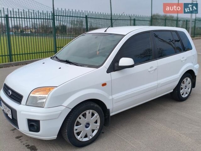 Белый Форд Фьюжн, объемом двигателя 1.4 л и пробегом 190 тыс. км за 5200 $, фото 1 на Automoto.ua