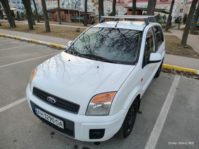 Білий Форд Фьюжен, об'ємом двигуна 1.4 л та пробігом 154 тис. км за 5400 $, фото 1 на Automoto.ua