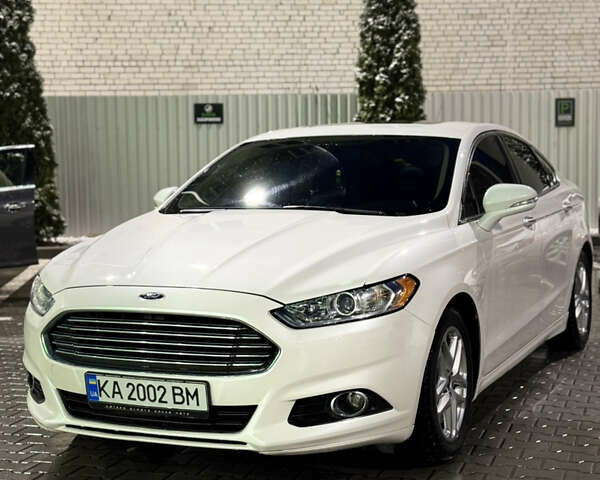 Білий Форд Фьюжен, об'ємом двигуна 1.6 л та пробігом 156 тис. км за 9400 $, фото 1 на Automoto.ua