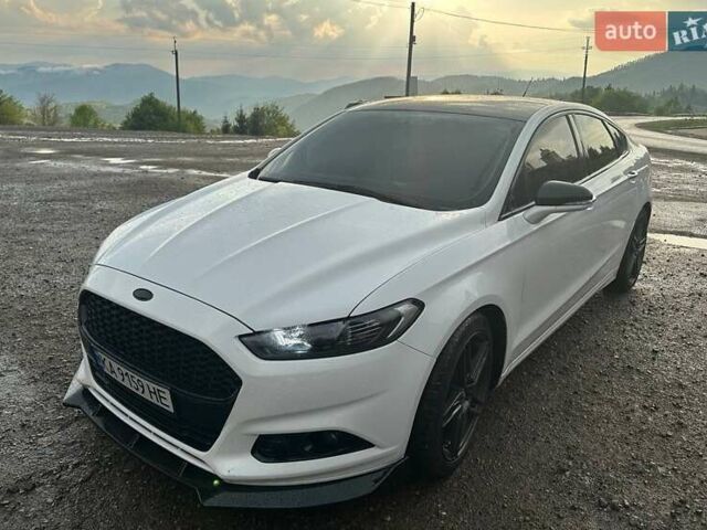 Білий Форд Фьюжен, об'ємом двигуна 2 л та пробігом 199 тис. км за 10499 $, фото 1 на Automoto.ua