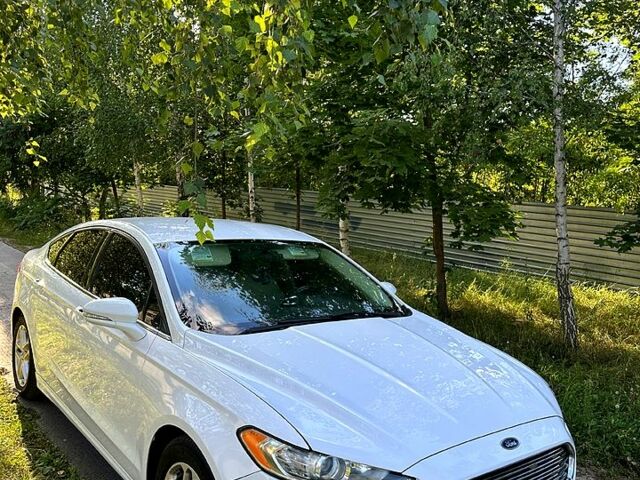 Форд Фьюжн 2013 в Харькове на Automoto.ua Белый Форд Фьюжн, объемом двигателя 2.5 л и пробегом 181 тыс. км за 9600 $, фото 1 на Automoto.ua