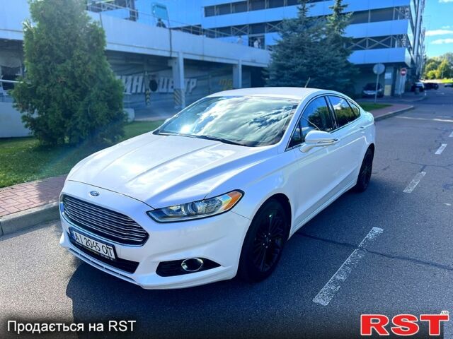 Білий Форд Фьюжен, об'ємом двигуна 2 л та пробігом 179 тис. км за 10999 $, фото 1 на Automoto.ua