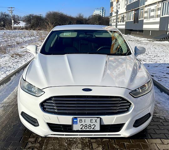Форд Фьюжн 2013 в Полтаве на Automoto.ua Белый Форд Фьюжн, объемом двигателя 2.5 л и пробегом 198 тыс. км за 9000 $, фото 1 на Automoto.ua