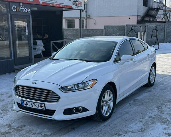 Белый Форд Фьюжн, объемом двигателя 1.6 л и пробегом 164 тыс. км за 9400 $, фото 1 на Automoto.ua