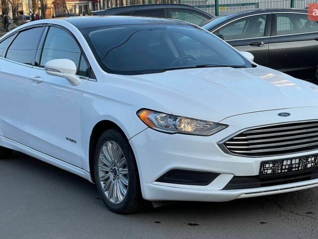 Белый Форд Фьюжн, объемом двигателя 2 л и пробегом 160 тыс. км за 9500 $, фото 1 на Automoto.ua