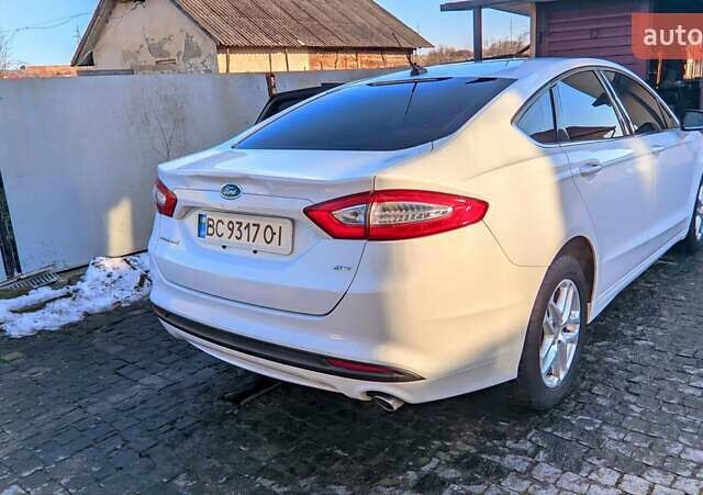 Белый Форд Фьюжн, объемом двигателя 2.49 л и пробегом 190 тыс. км за 8600 $, фото 1 на Automoto.ua