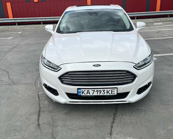Форд Фьюжен 2013 у Києві на Automoto.ua Білий Форд Фьюжен, об'ємом двигуна 2 л та пробігом 214 тис. км за 10900 $, фото 1 на Automoto.ua