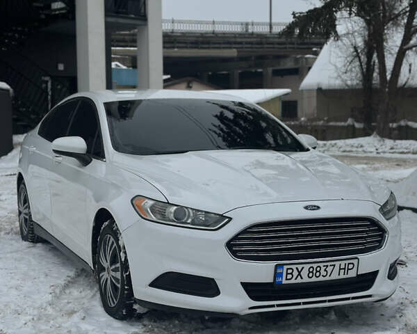 Белый Форд Фьюжн, объемом двигателя 2.49 л и пробегом 193 тыс. км за 7600 $, фото 1 на Automoto.ua
