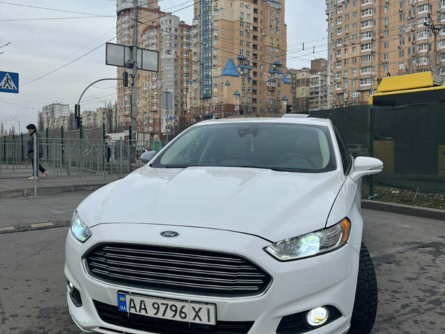 Белый Форд Фьюжн, объемом двигателя 1.6 л и пробегом 190 тыс. км за 7990 $, фото 1 на Automoto.ua