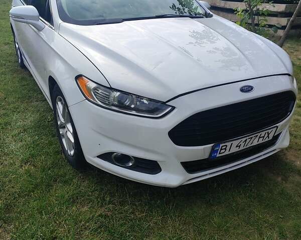 Білий Форд Фьюжен, об'ємом двигуна 2.5 л та пробігом 280 тис. км за 8700 $, фото 1 на Automoto.ua