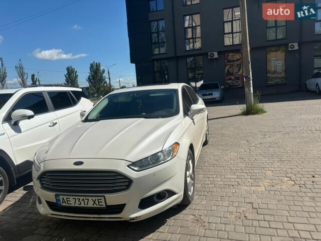 Білий Форд Фьюжен, об'ємом двигуна 2.49 л та пробігом 227 тис. км за 8500 $, фото 1 на Automoto.ua