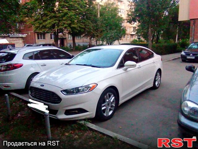 Білий Форд Фьюжен, об'ємом двигуна 1.5 л та пробігом 260 тис. км за 7800 $, фото 1 на Automoto.ua