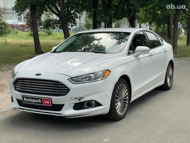 Белый Форд Фьюжн, объемом двигателя 2 л и пробегом 245 тыс. км за 9790 $, фото 1 на Automoto.ua