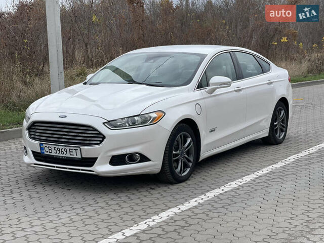 Белый Форд Фьюжн, объемом двигателя 2 л и пробегом 266 тыс. км за 10999 $, фото 1 на Automoto.ua