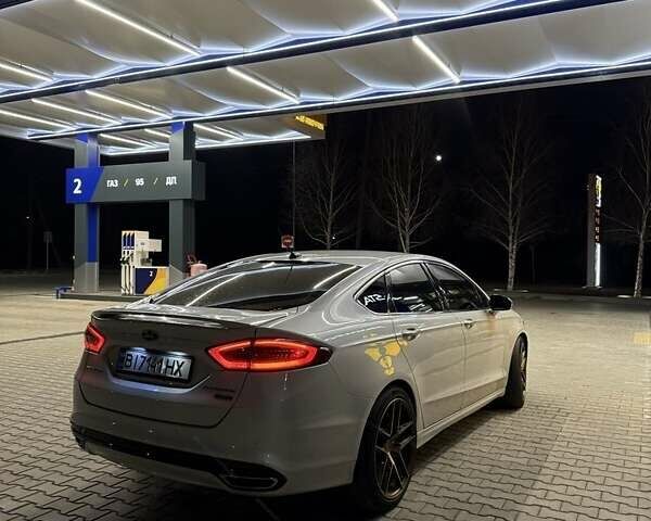 Белый Форд Фьюжн, объемом двигателя 2 л и пробегом 149 тыс. км за 12000 $, фото 1 на Automoto.ua