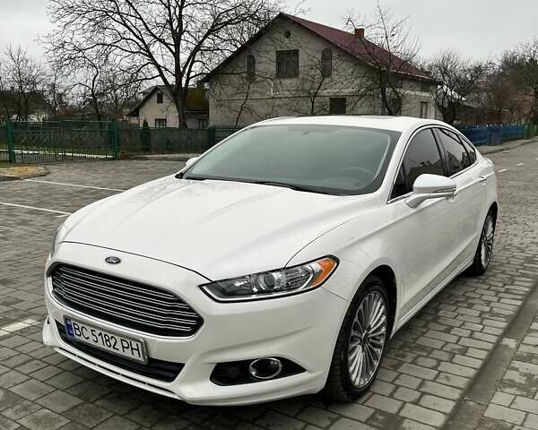 Белый Форд Фьюжн, объемом двигателя 2 л и пробегом 137 тыс. км за 11000 $, фото 1 на Automoto.ua