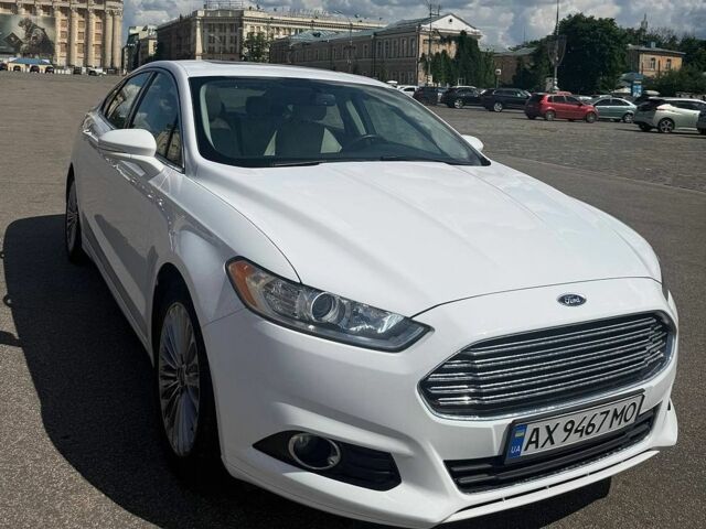 Белый Форд Фьюжн, объемом двигателя 2 л и пробегом 175 тыс. км за 9900 $, фото 1 на Automoto.ua