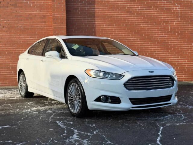 Белый Форд Фьюжн, объемом двигателя 2 л и пробегом 87 тыс. км за 3000 $, фото 1 на Automoto.ua