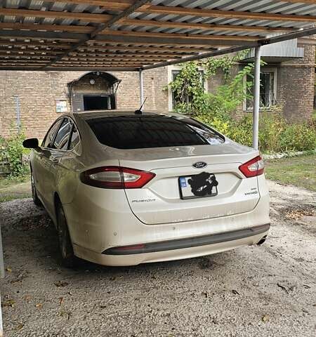 Белый Форд Фьюжн, объемом двигателя 2 л и пробегом 170 тыс. км за 11000 $, фото 1 на Automoto.ua