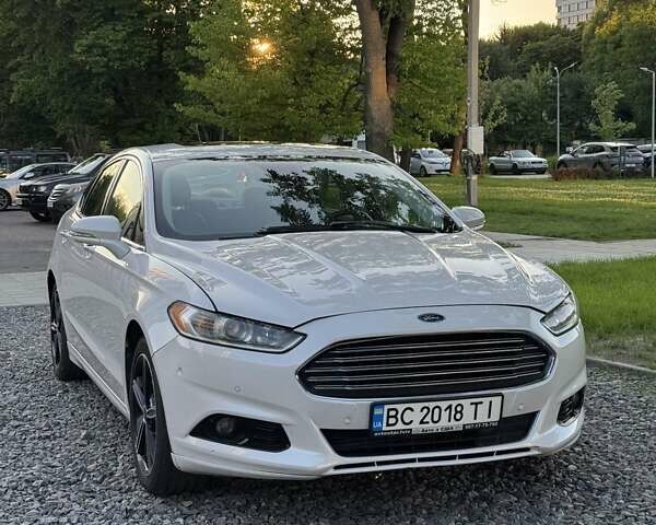 Форд Фьюжн 2014 в Львове на Automoto.ua Белый Форд Фьюжн, объемом двигателя 2 л и пробегом 304 тыс. км за 11000 $, фото 1 на Automoto.ua