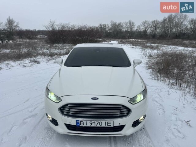 Білий Форд Фьюжен, об'ємом двигуна 2 л та пробігом 248 тис. км за 11250 $, фото 1 на Automoto.ua