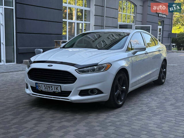 Форд Фьюжн 2014 в Полтаве на Automoto.ua Белый Форд Фьюжн, объемом двигателя 1.5 л и пробегом 275 тыс. км за 8800 $, фото 1 на Automoto.ua