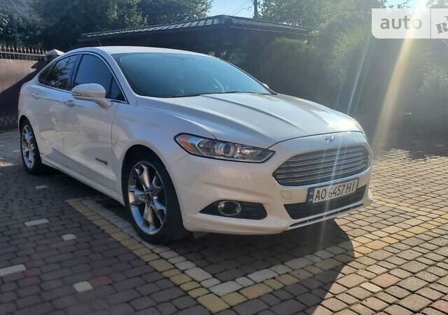 Белый Форд Фьюжн, объемом двигателя 2 л и пробегом 513 тыс. км за 9000 $, фото 1 на Automoto.ua