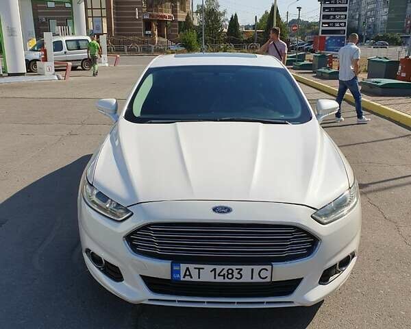 Белый Форд Фьюжн, объемом двигателя 2 л и пробегом 141 тыс. км за 11500 $, фото 1 на Automoto.ua