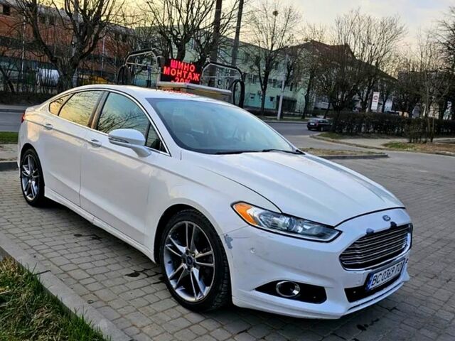 Білий Форд Фьюжен, об'ємом двигуна 2 л та пробігом 220 тис. км за 8700 $, фото 1 на Automoto.ua