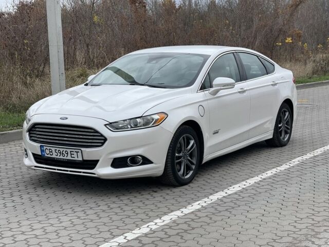 Форд Фьюжн 2014 в Нежине на Automoto.ua Белый Форд Фьюжн, объемом двигателя 2 л и пробегом 266 тыс. км за 11000 $, фото 1 на Automoto.ua