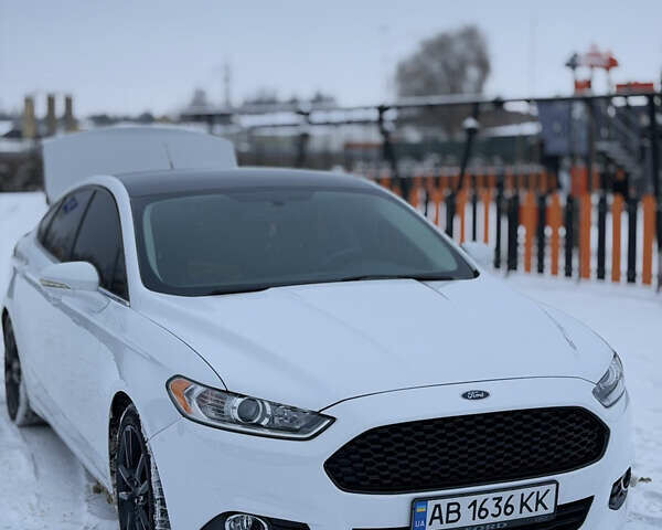 Білий Форд Фьюжен, об'ємом двигуна 2.49 л та пробігом 220 тис. км за 9700 $, фото 1 на Automoto.ua