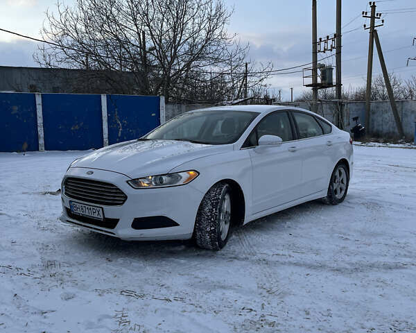 Білий Форд Фьюжен, об'ємом двигуна 2.49 л та пробігом 91 тис. км за 10000 $, фото 1 на Automoto.ua