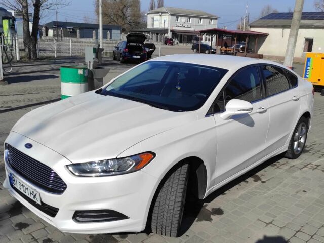 Белый Форд Фьюжн, объемом двигателя 2.5 л и пробегом 2 тыс. км за 9000 $, фото 1 на Automoto.ua