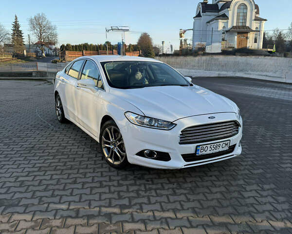 Белый Форд Фьюжн, объемом двигателя 1.5 л и пробегом 129 тыс. км за 10000 $, фото 1 на Automoto.ua