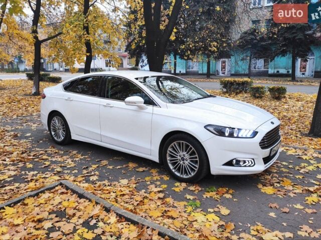 Белый Форд Фьюжн, объемом двигателя 2 л и пробегом 142 тыс. км за 12000 $, фото 1 на Automoto.ua