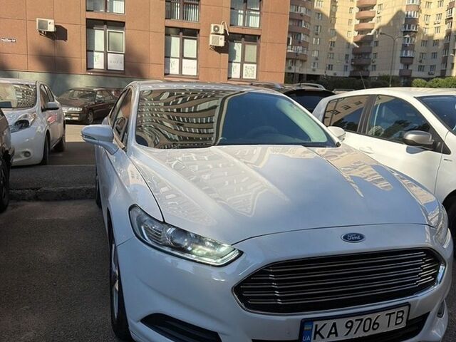Білий Форд Фьюжен, об'ємом двигуна 2.5 л та пробігом 240 тис. км за 9200 $, фото 1 на Automoto.ua