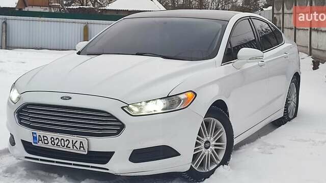 Белый Форд Фьюжн, объемом двигателя 2.49 л и пробегом 225 тыс. км за 8600 $, фото 1 на Automoto.ua