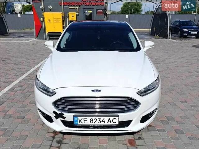 Білий Форд Фьюжен, об'ємом двигуна 2 л та пробігом 145 тис. км за 11700 $, фото 1 на Automoto.ua