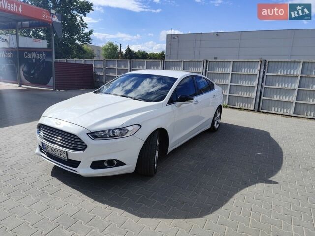 Білий Форд Фьюжен, об'ємом двигуна 2.5 л та пробігом 171 тис. км за 9500 $, фото 1 на Automoto.ua