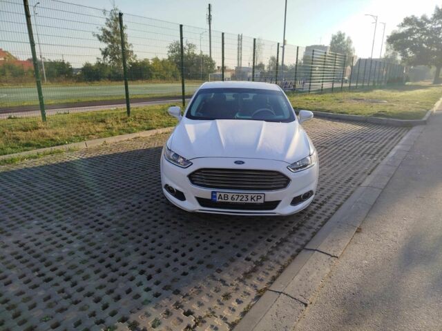 Белый Форд Фьюжн, объемом двигателя 2 л и пробегом 160 тыс. км за 9300 $, фото 1 на Automoto.ua