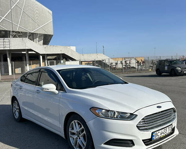 Белый Форд Фьюжн, объемом двигателя 2.49 л и пробегом 187 тыс. км за 9500 $, фото 1 на Automoto.ua