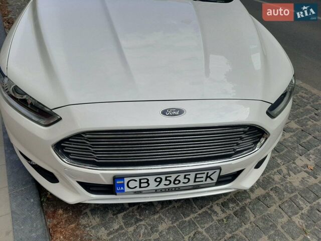 Белый Форд Фьюжн, объемом двигателя 2 л и пробегом 165 тыс. км за 11500 $, фото 1 на Automoto.ua