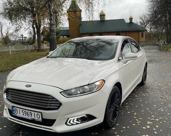 Белый Форд Фьюжн, объемом двигателя 2 л и пробегом 160 тыс. км за 10800 $, фото 1 на Automoto.ua