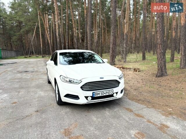 Белый Форд Фьюжн, объемом двигателя 2.49 л и пробегом 275 тыс. км за 8500 $, фото 1 на Automoto.ua